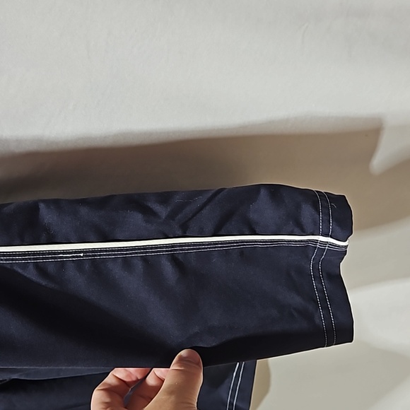 Men's TYR, Swim Trunks, Shorts, Navy Blue, Pockets, Elastic Waist, White Trim, M - Picture 8 of 11